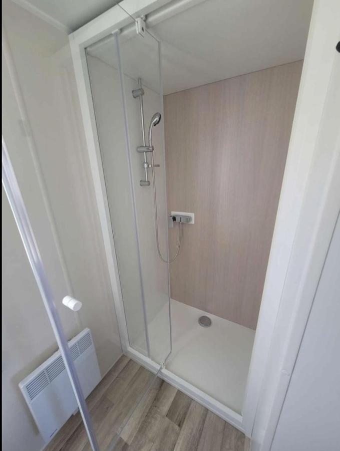 Mobil Home Neuf 6/8 Pers Biville-sur-Mer Εξωτερικό φωτογραφία